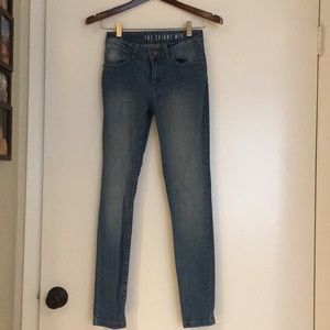 Skinny mid rise jeans